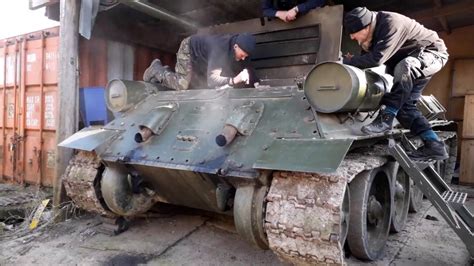 Ww2 T 34 Tank Engine Cold Start Up Barn Find Youtube