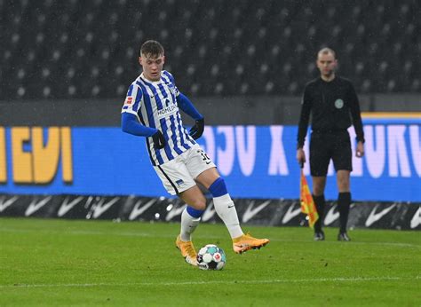 He instead went straight to work and found ecommerce. Neuer Davies-Backup: Schnappen sich die Bayern Hertha ...