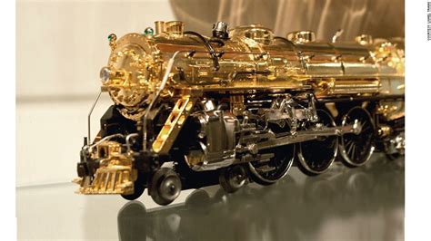2000 Gold Plated Trainmaster 100 Years Of Lionels Model Trains