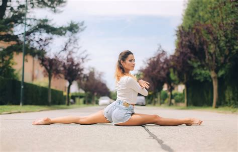 Wallpaper Model Ass Legs Sitting Road Dress Jean Shorts Girl Beauty Woman Leg