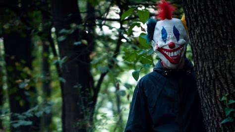 5 Most Disturbing Clown Creepy Sightings Caught On Camera Creepy Clown