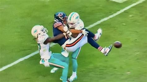 A Bad No Call On The Dolphins Screwed The Chicago Bears