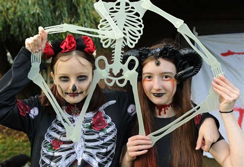Deeping St James Exotic Pet Refuge Hosts Spooky Halloween Event