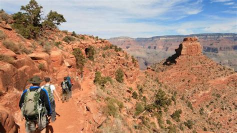 3 Best Day Hikes From The South Rim At The Grand Canyon