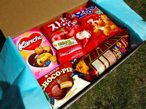 Looking for awesome subscription box coupons, discounts, promo codes, and deals but don't know where to start? Treats~Global snack Subscription Box~Korea Review | Emily ...