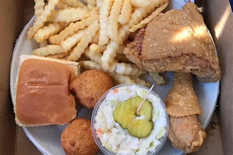 Charlottes 3 Favorite Spots To Find Affordable Southern Eats