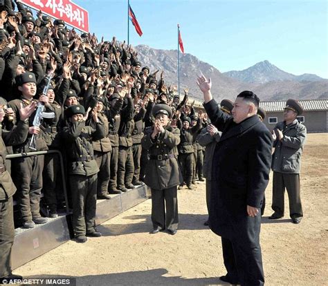Little of his early life is known, but in 2009 it became clear that he was being groomed as his father's successor. Khabarkini: Jong-Un Ancam Musnahkan Pulau Seoul