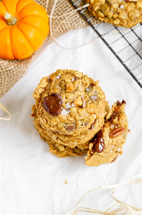 The secret to making perfect diabetic oatmeal cookies is all in the ingredients. Quick Chewy Pumpkin Oatmeal Cookies - Sprinkles & Sea Salt
