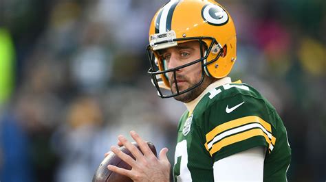 Shailene woodley and aaron rodgers made a rare public appearance during a trip to arkansas, as seen in a photo shared on march 30. Packers QB Aaron Rodgers sets NFL record for most passes without an interception | NFL ...