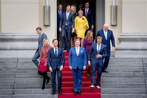 Kajsa ollongren, home affairs minister in the current administration, was in the parliamentary complex on thursday morning for meetings but left immediately after the positive test result. Cécile verbaast zich: hoe gaan onze ministers gekleed op ...