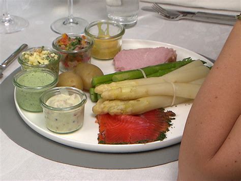 Erhalte wöchentlich die 5 besten tipps & rezepte und werde zum haushaltsprofi! Das perfekte Dinner Rezepte - Spargel, selbst gebeizter ...