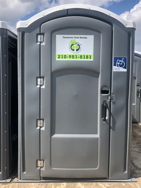 Cleanest And Roomiest Porta Potties Portable Toilet Potty