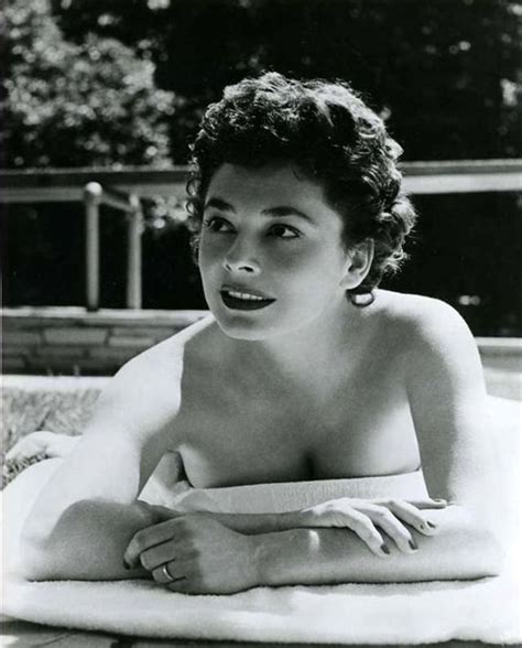 45 Glamorous Photos Of Ruth Roman In The 1940s And 50s Vintage Everyday