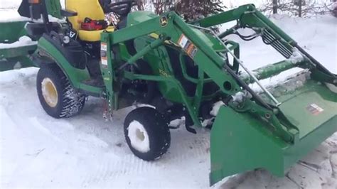 John Deere 1025r Cold Start 15c Youtube