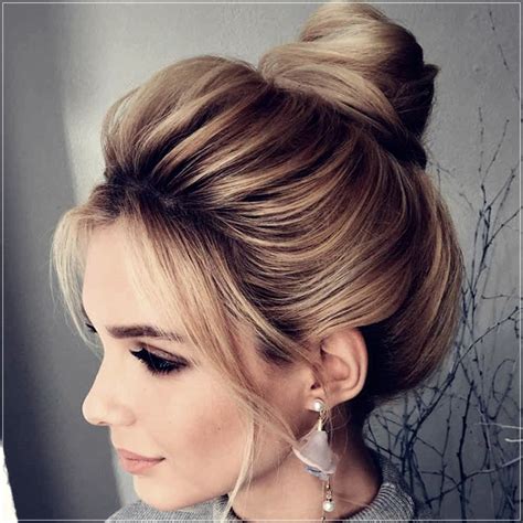 We are here to inspire you to do just. Trendy Autumn Winter 2019 2020 hairstyles: 200 Photos