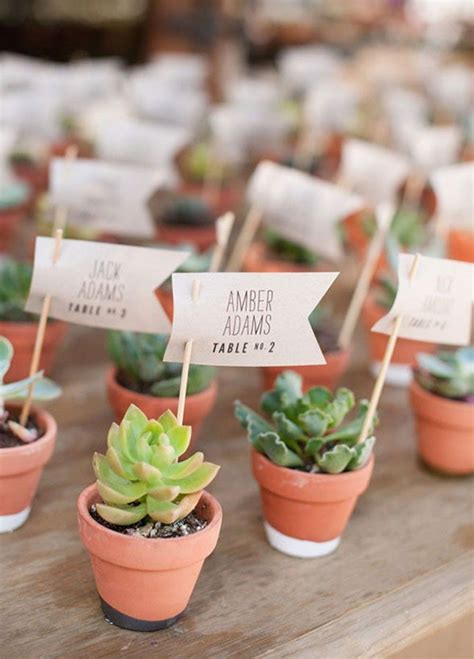 15 Unique Ways To Help Your Wedding Guests Find Their Seat Wedding