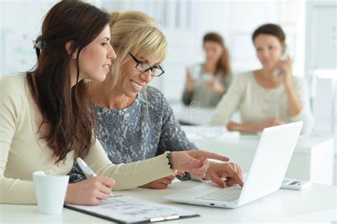 Women Working Together In Office Stock Image Image Of Modern Maiden