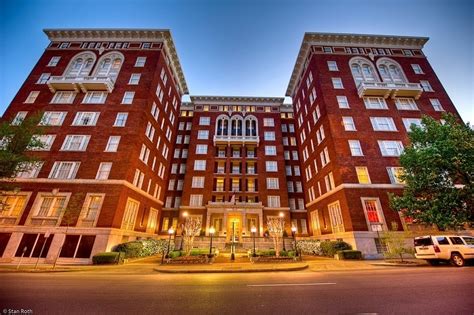 8 Boutique Hotels In Birmingham Alabama That Are Worth A Stay