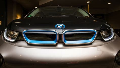 Intelligent technologies of the bmw i3. Weekend Picnic in Malibu with the new BMW i3 | Discover.Luxury