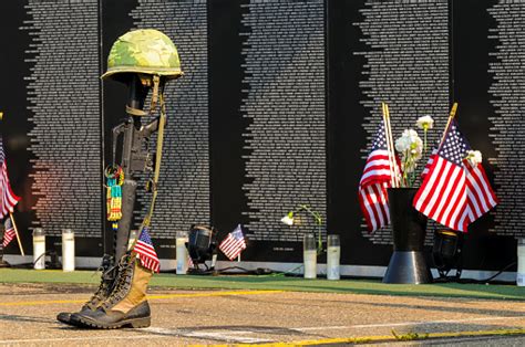 Fallen Soldier Tribute Stock Photo Download Image Now Istock
