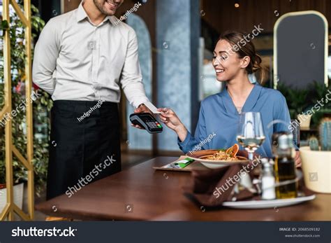 7196 Restaurant Pay Table Images Stock Photos And Vectors Shutterstock