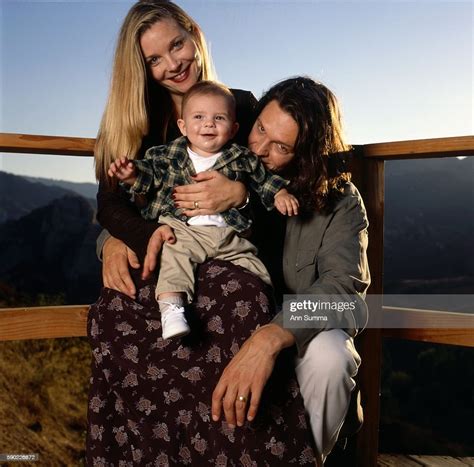 Portrait Session With Actor Singer Jimmy Mcnichol And His Wife Rene Nachrichtenfoto Getty