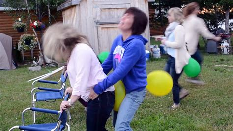 You Wont Be Able To Stop Laughing While Watching This Balloon Humping Game Video Dailymotion