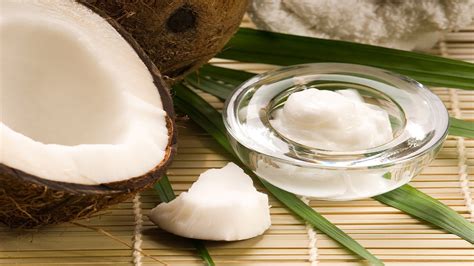 Olio Di Cocco Come Utilizzarlo Per La Bellezza Di Pelle E Capelli