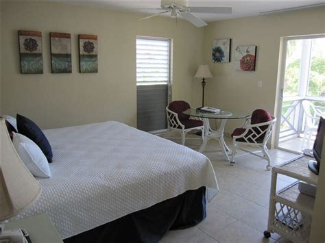 As you compare the options. VRBO.com #328427 - Gorgeously Upgraded Studio Condo-Ocean Club-Best Prices Around. All Credit ...