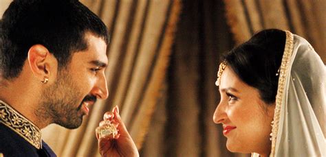Ishq actually hindi movie review. Daawat-e-Ishq public review | AVSTV - bollywood and ...