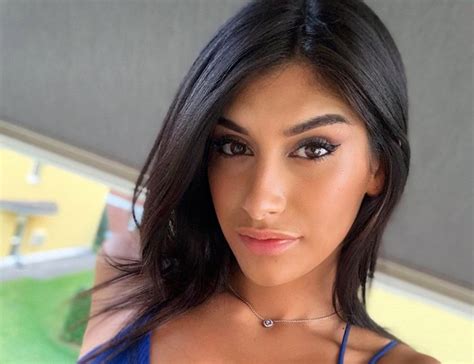 Karolina Surpi - Bio, Age, Height | Fitness Models Biography