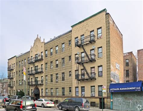3751 89th St Jackson Heights Ny 11372 Apartments In Jackson Heights