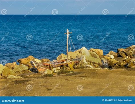 Small Shipwreck On Beach Stock Image Image Of Panorama 72694725