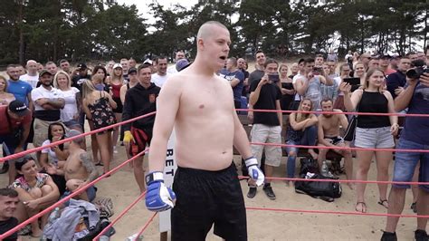 Fat Man Run Into Mma Soldier Fast Fight Youtube