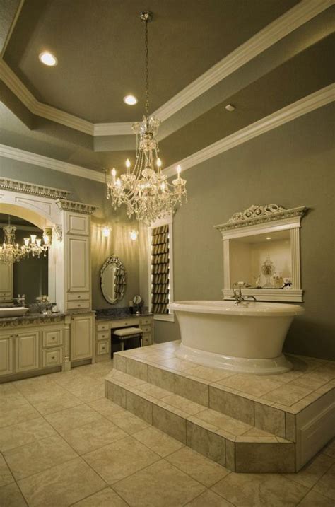 10 Elegant Modern Master Bathrooms