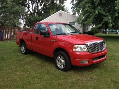 Sell Used 2004 Ford F 150 Stx Extended Cab Pickup 4 Door 46l In