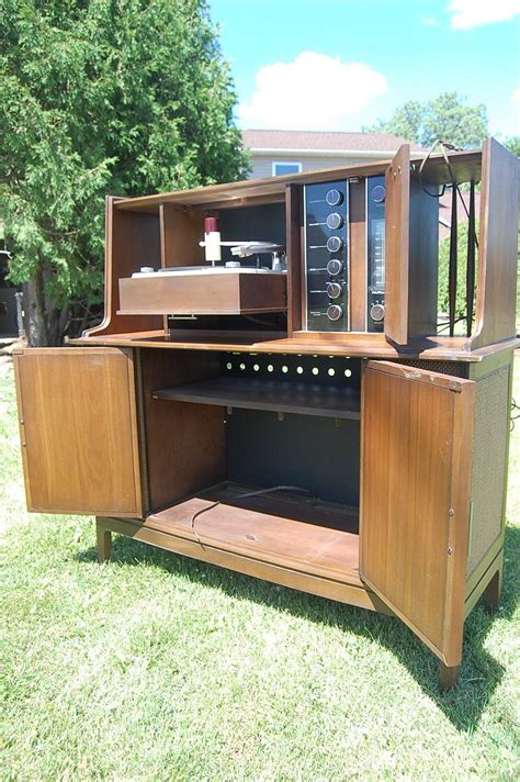 Vintage General Electric Record Player Cabinet Radio Vinyl Antique Col