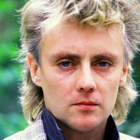 Pin By Arriana On Entertainment Roger Taylor Queen