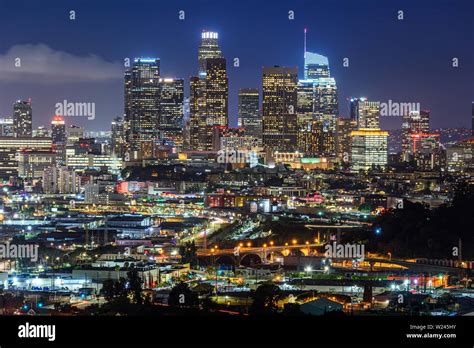 La Skyline At Night Hi Res Stock Photography And Images Alamy