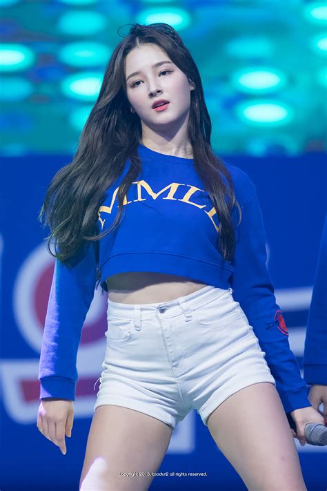 Kpop Dance Outfit Male The Most Sexiest Outfit Of Nancy Momoland Bodyecwasugy