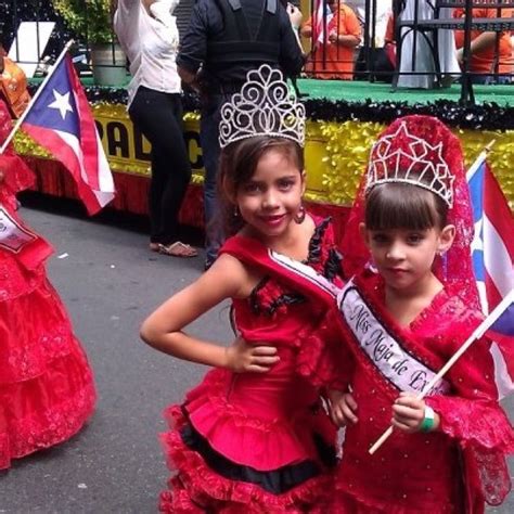 Puerto Rican Day Parade 2012 Puerto Ricans Parades Crown Random