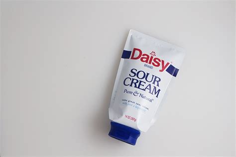 Daisy Sour Cream Squeeze Bottle Devour Dinner