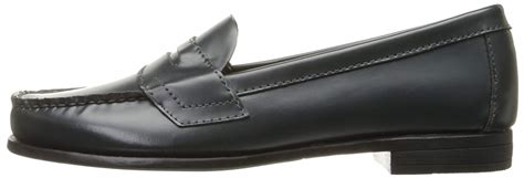 eastland womens classic ll leather closed toe loafers