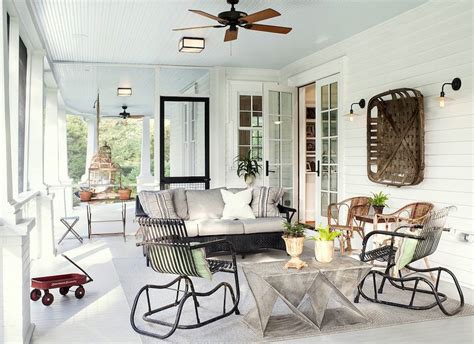 Having a ceiling fan in your home is a great way to keep the whole room cool without the costs of running an air conditioner all day. Hunter Original Outdoor Ceiling Fan Home Design Decor Mag Covered Porch | Laurel Home