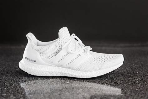 ᐅ adidas Ultra BOOST All White SNKR