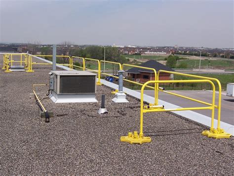 Safety Rail 2000 Rooftop Guardrail System Non Penetrating Fall