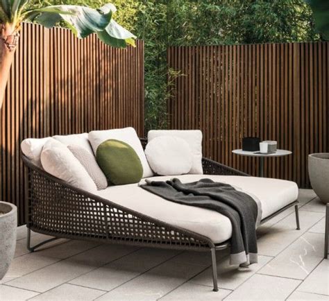 It is the perfect size for her. Minotti Aston Cord Loveseat Dormeuse Outdoor | Mohd Shop ...