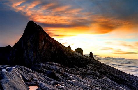 First, go to kota kinabalu (or kk as it's known), the capital of malaysia's sabah state, located on borneo's northwest coast, facing the south china sea. Kota Kinabalu makes 'Top Sunset' shortlist - Destination ...