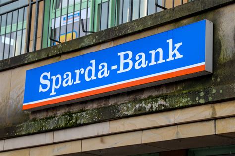 Einwilligung in die verwendung von cookies. Nach Überfall auf Sparda-Bank: Wer kennt diesen Mann ...