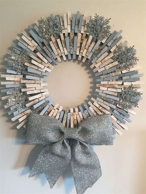 48 Best Diy Clothespin Wreaths You Can Try Today Wreath Crafts
